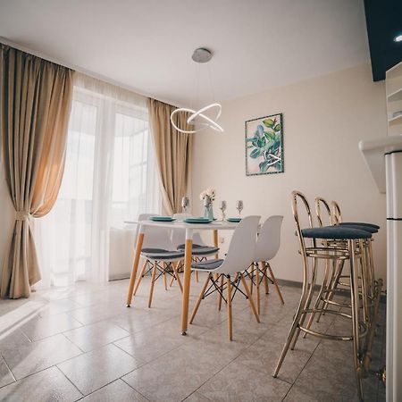 Unbeatable Location: New & Comfy Apartment Varna ภายนอก รูปภาพ