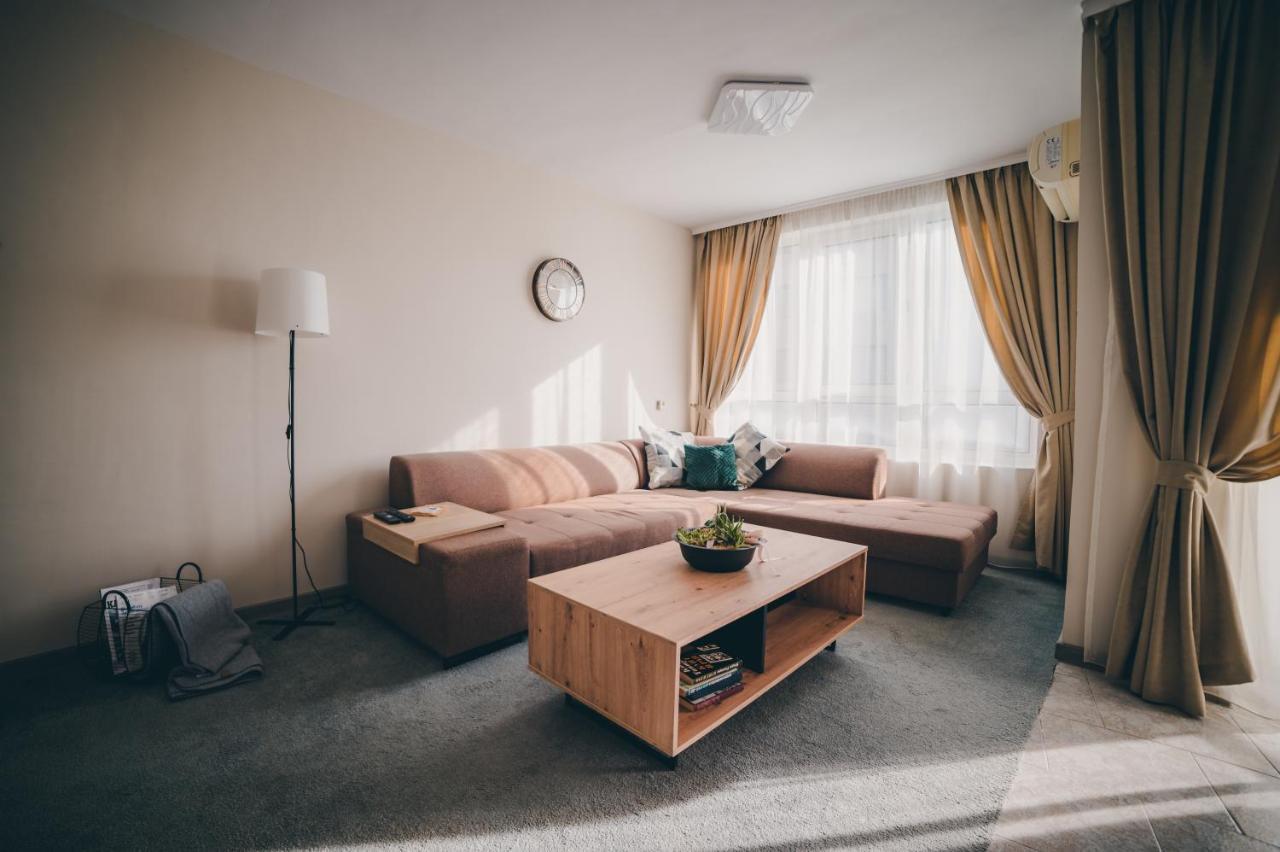 Unbeatable Location: New & Comfy Apartment Varna ภายนอก รูปภาพ