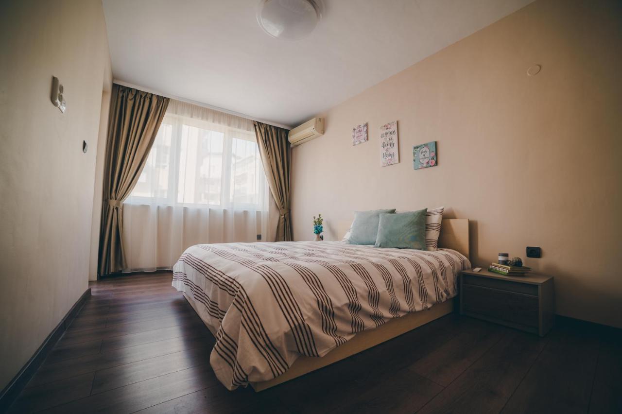Unbeatable Location: New & Comfy Apartment Varna ภายนอก รูปภาพ